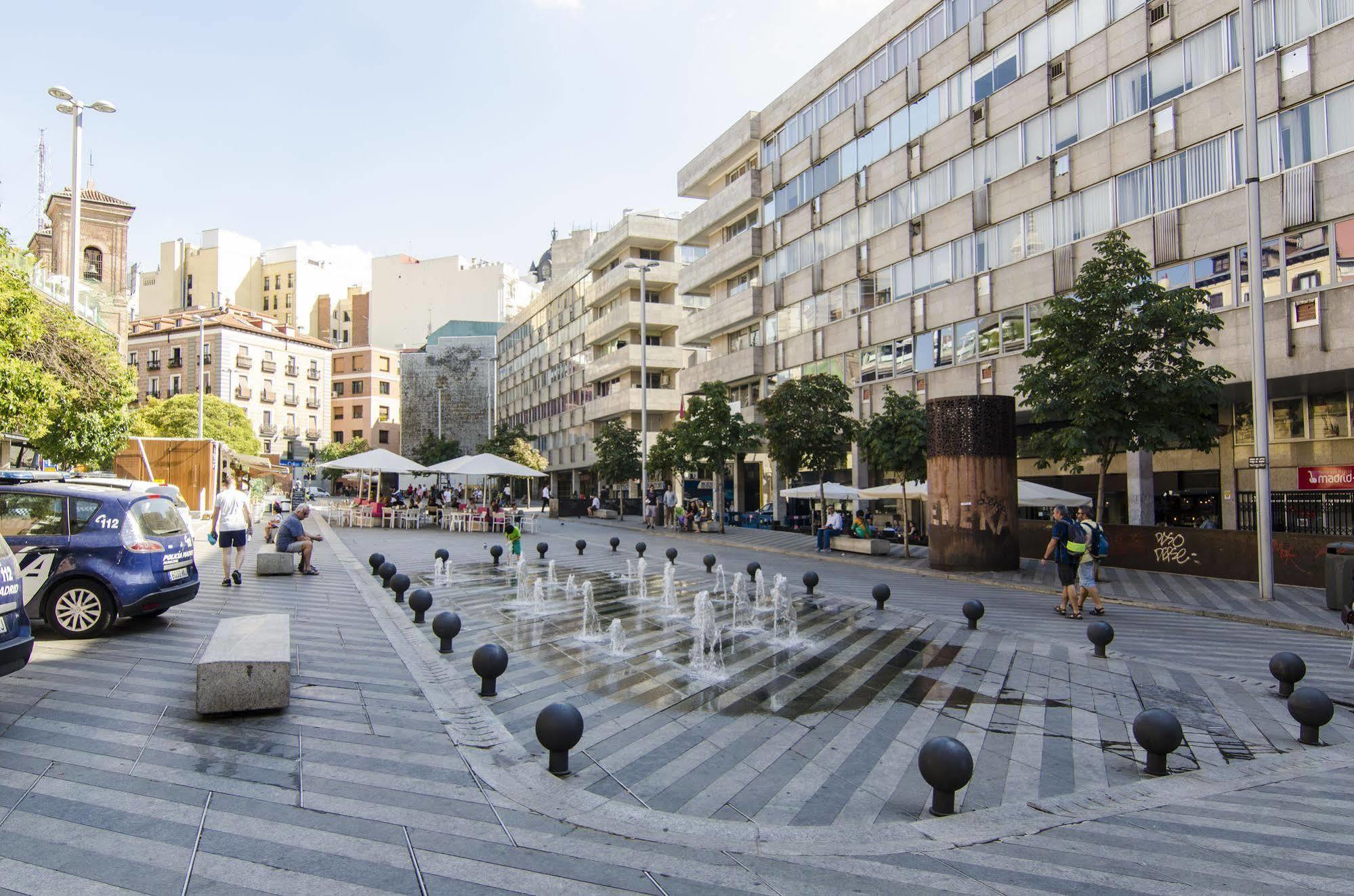 Gran Via Apartment Madrid Exterior foto